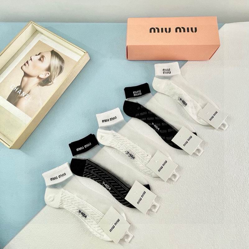 Miumiu socks QY (2)