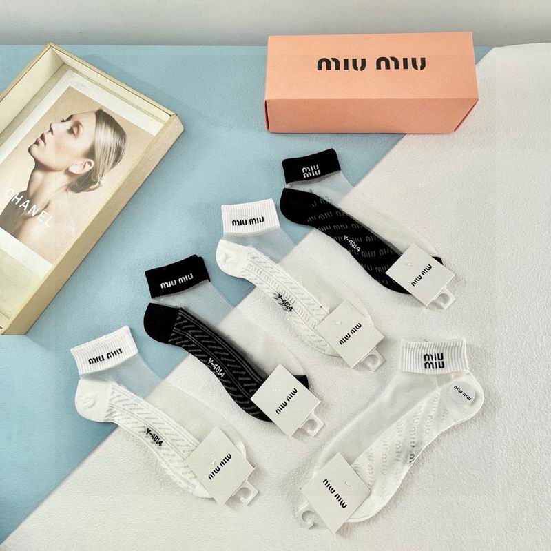 Miumiu socks QY (3)