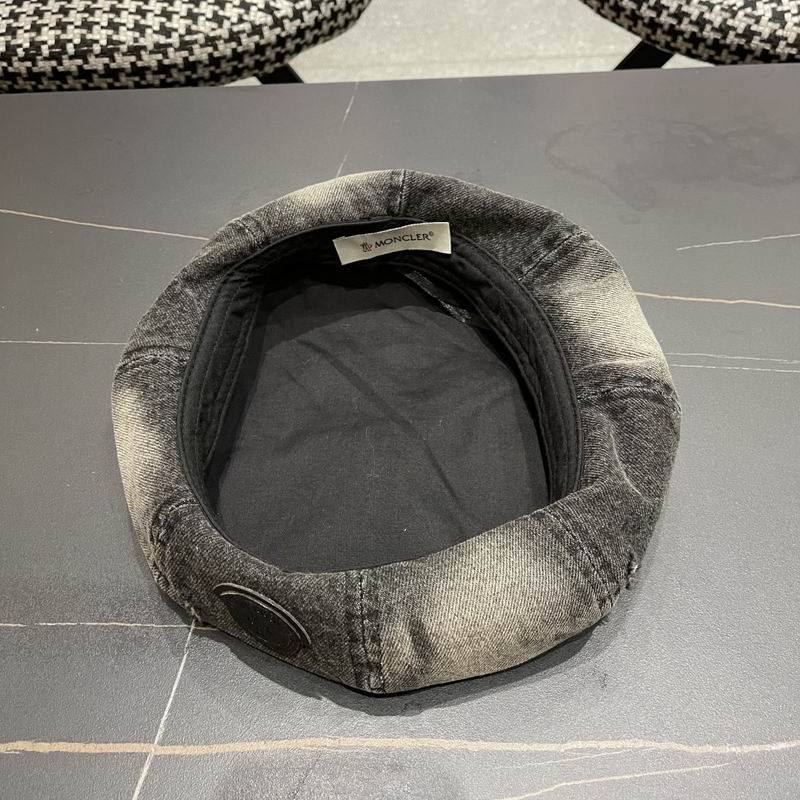 Moncler beret (11)