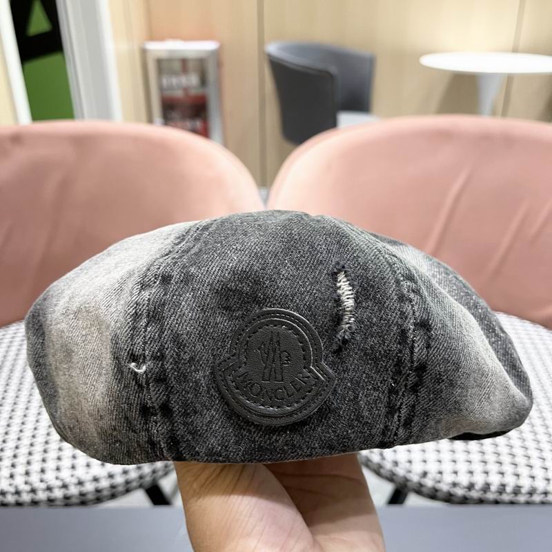 Moncler beret (16)
