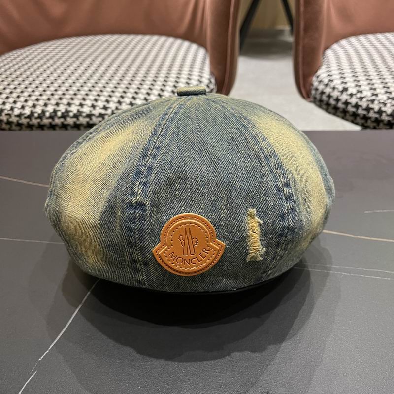 Moncler beret (31)