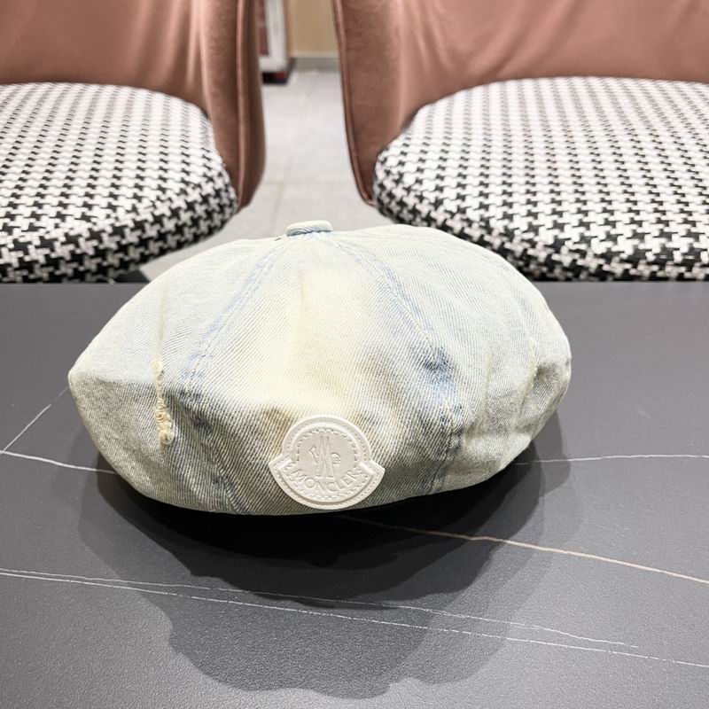 Moncler beret (34)