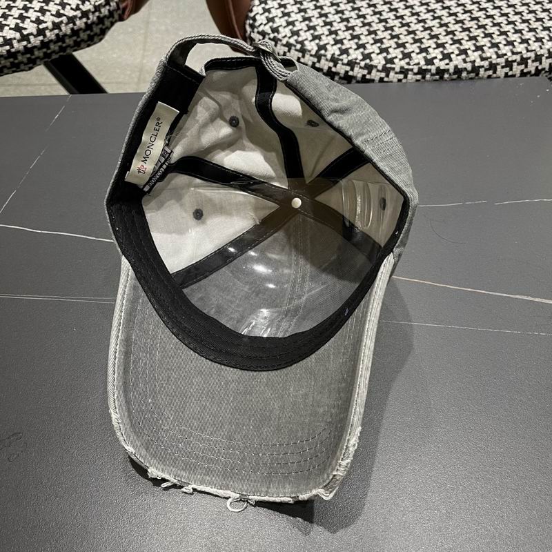 Moncler cap (126)