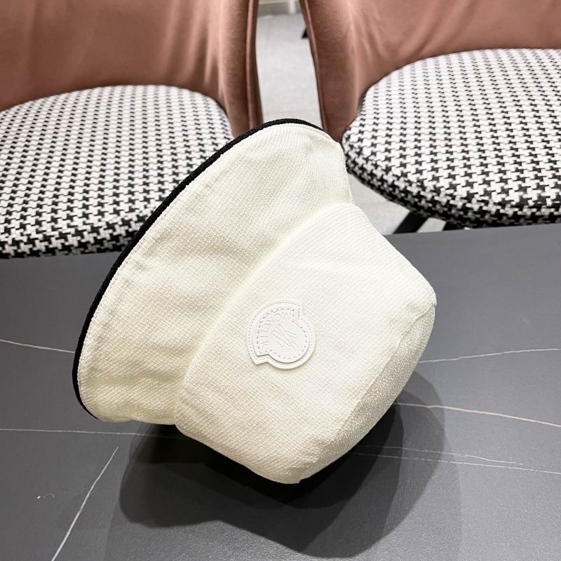 Moncler hat (218)