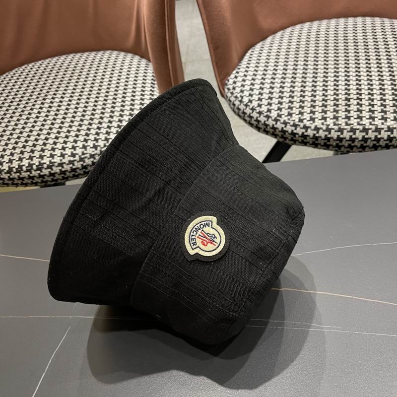 Moncler hat (3)