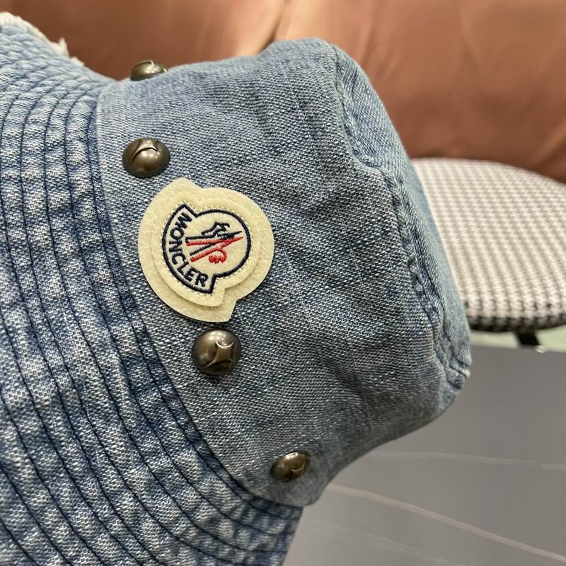 Moncler hat (50)
