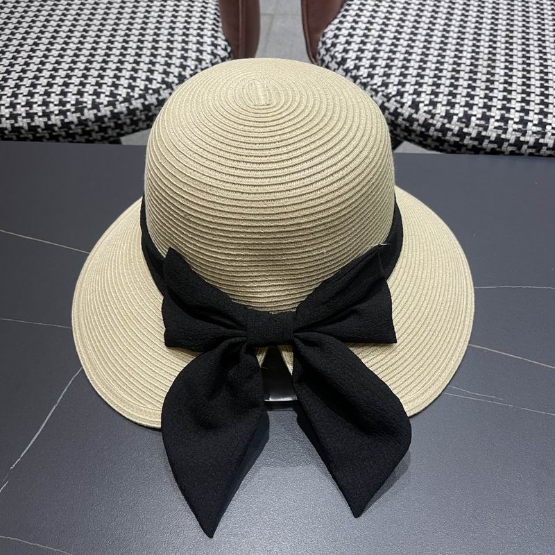 Moncler top hat (41)