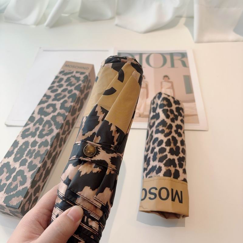 Moschino Umbrella (3)