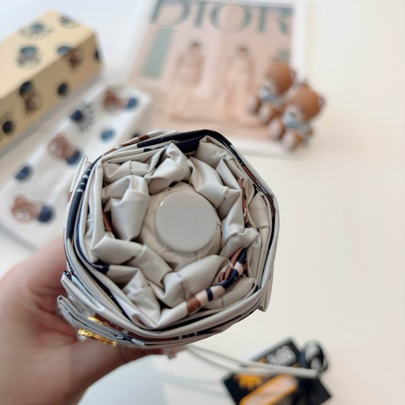 Moschino Umbrella (78)