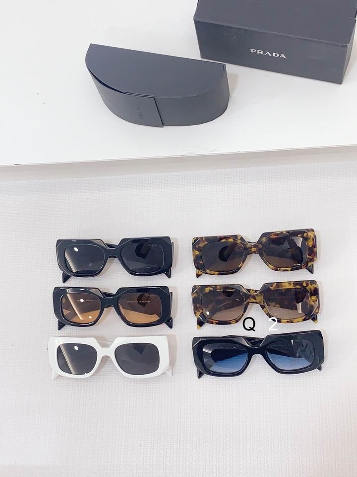 Prada B23 54 20-145 b09