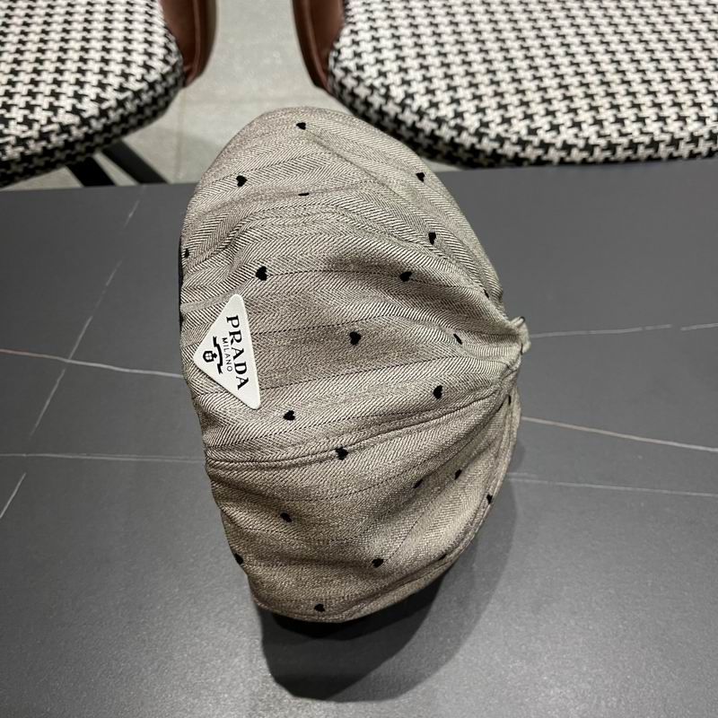 Prada beret (3)