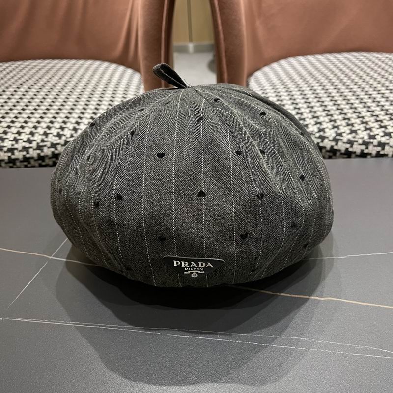 Prada beret (30)