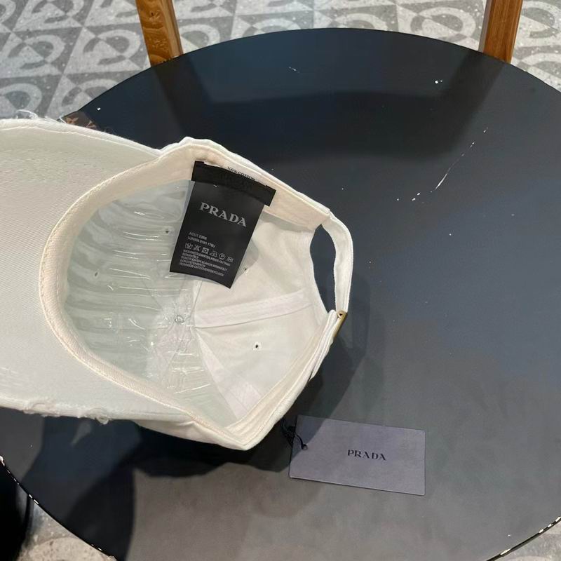 Prada cap (108)