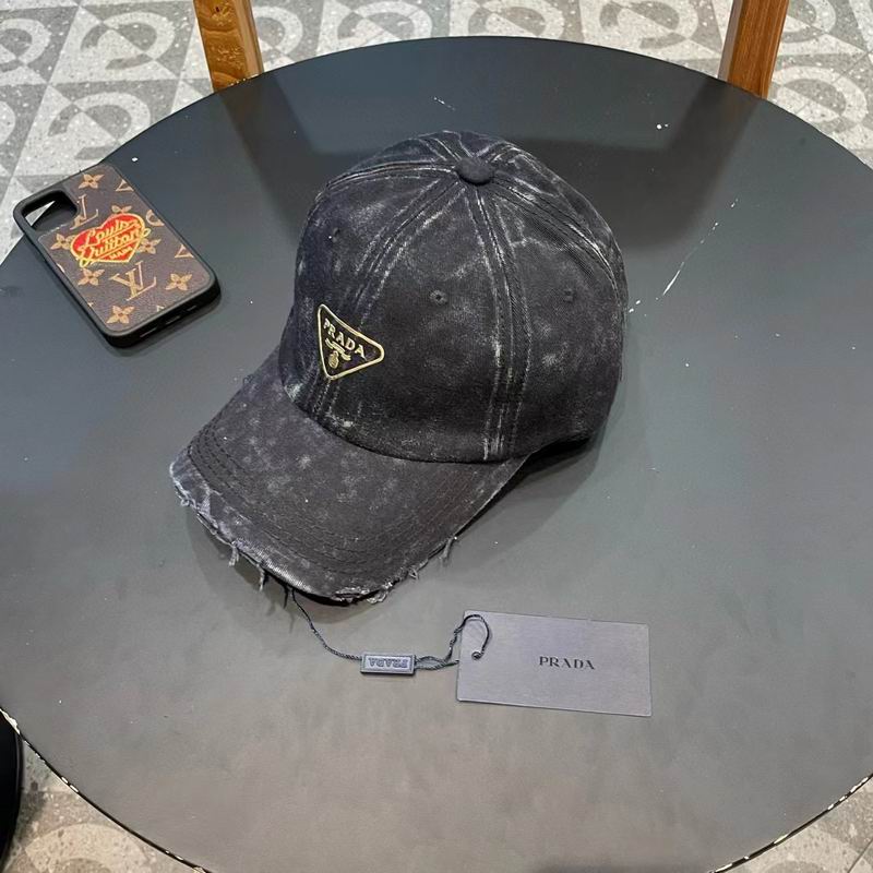 Prada cap (123)
