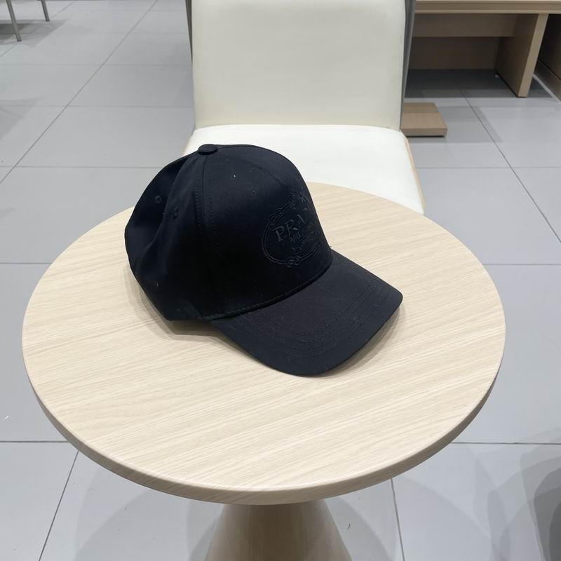 Prada cap (131)