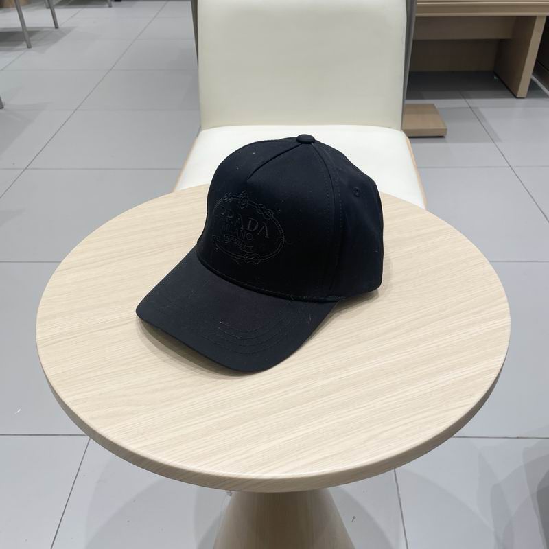 Prada cap (132)