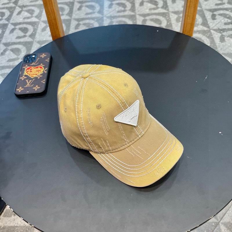Prada cap (142)