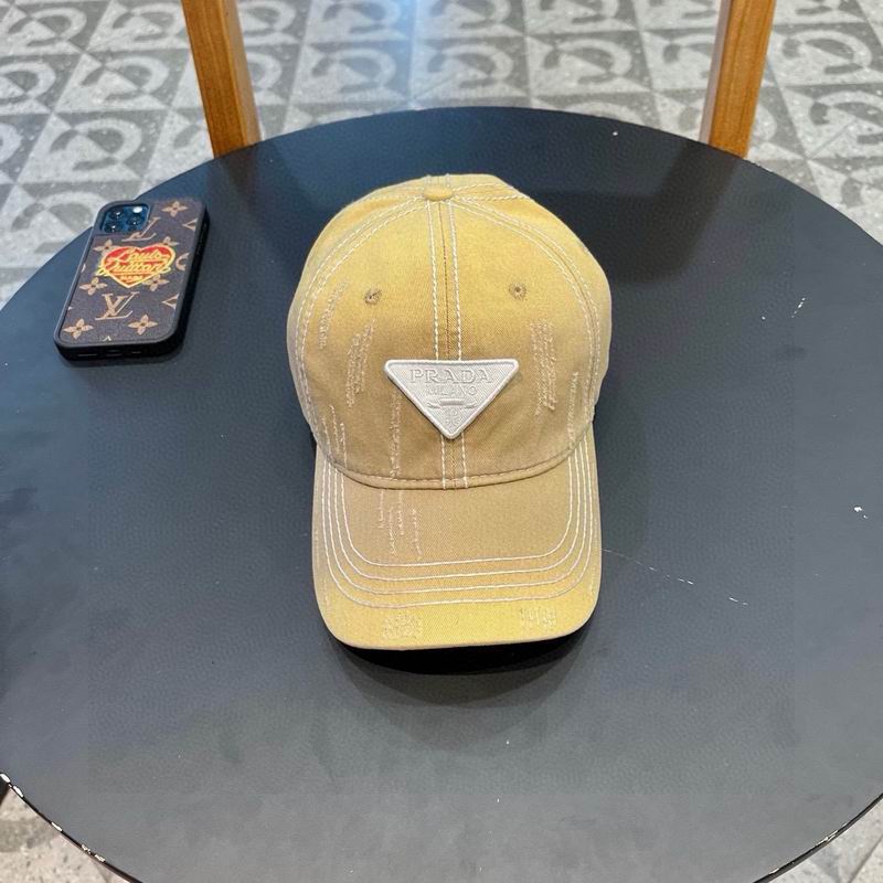 Prada cap (144)