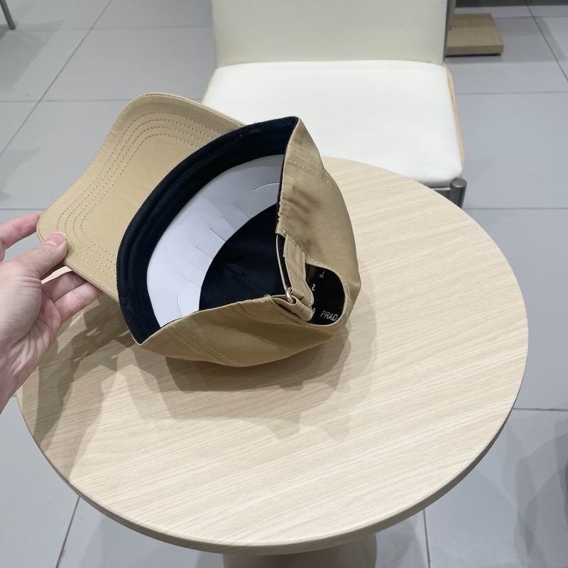 Prada cap (145)