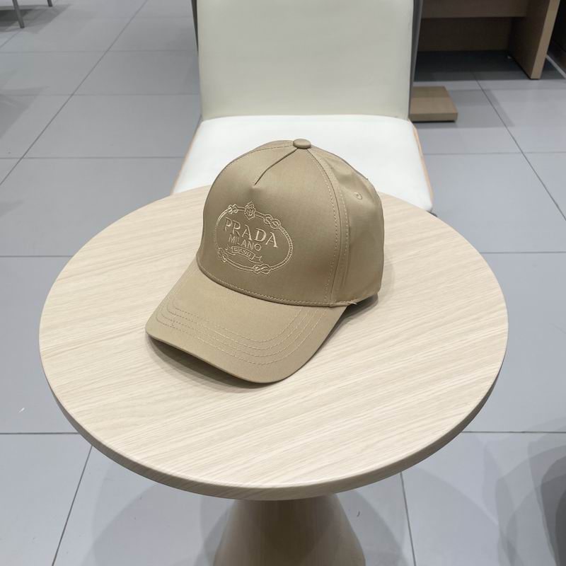 Prada cap (150)