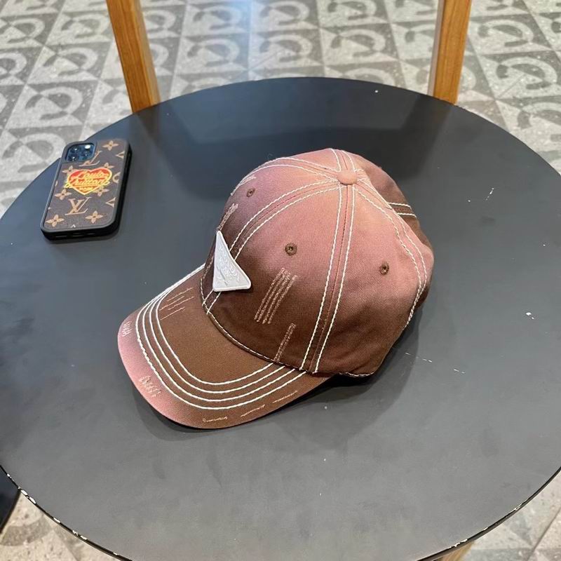 Prada cap (152)