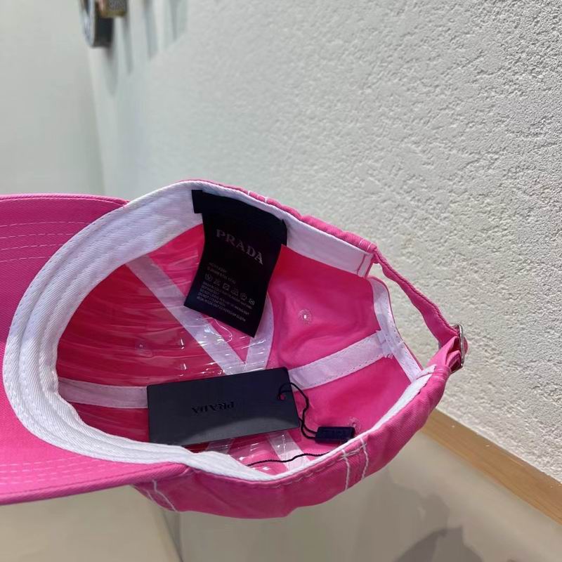 Prada cap (155)