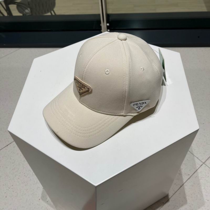 Prada cap (175)