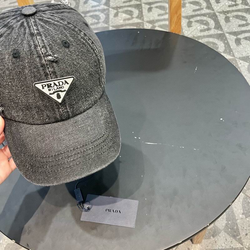 Prada cap (178)