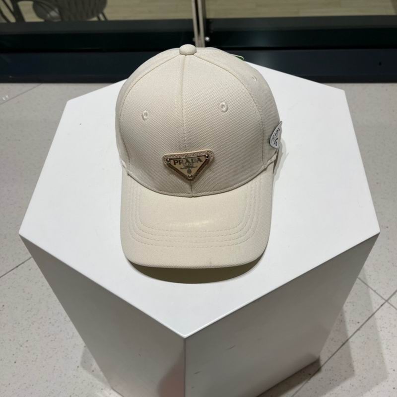 Prada cap (181)