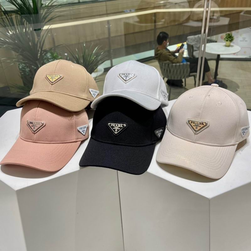 Prada cap (182)