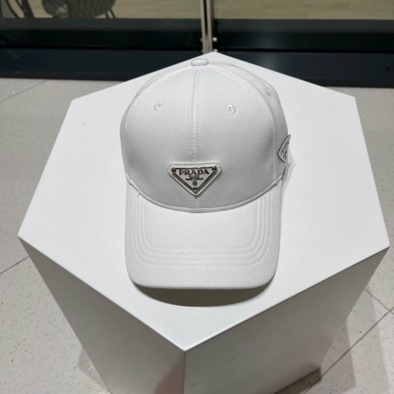 Prada cap (190)