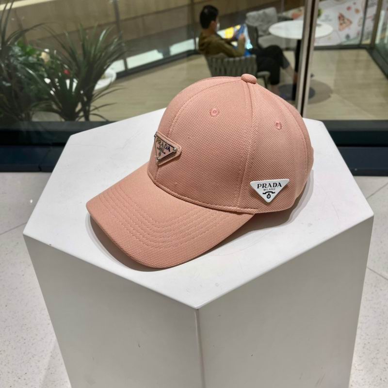 Prada cap (213)