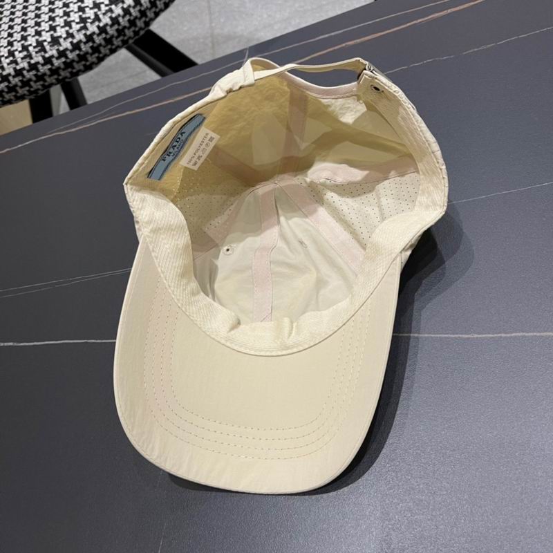 Prada cap (217)