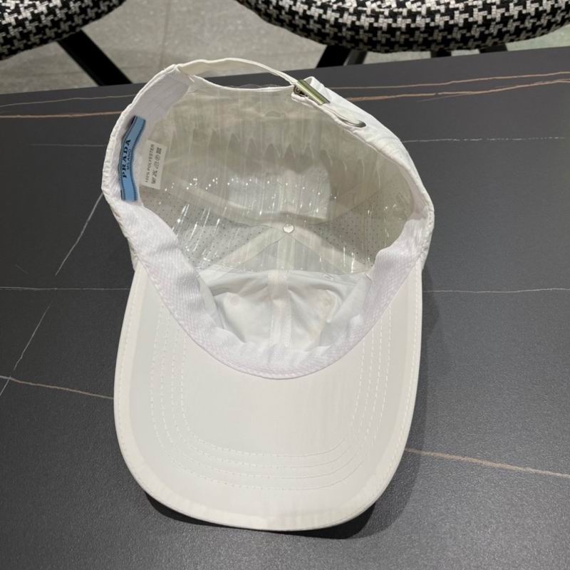 Prada cap (233)