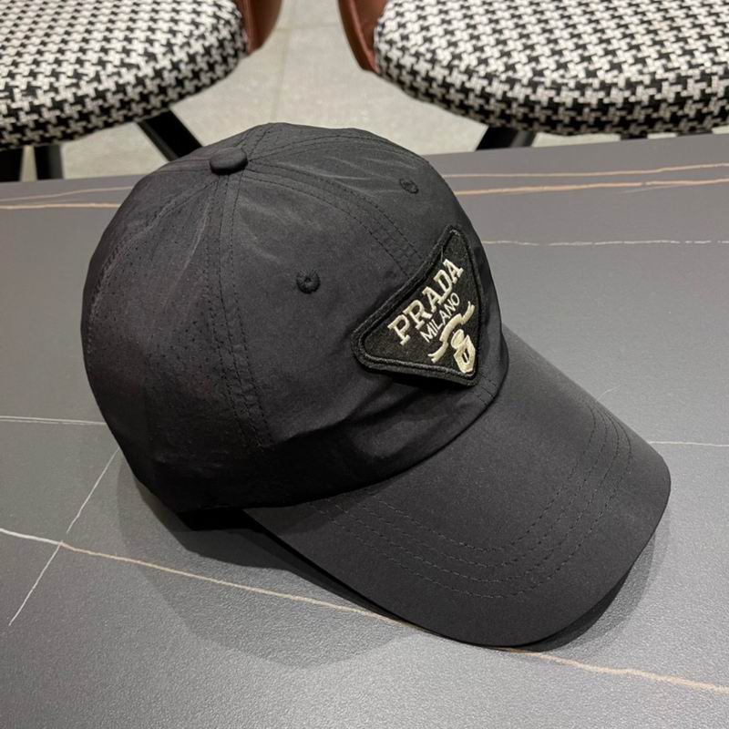 Prada cap (242)
