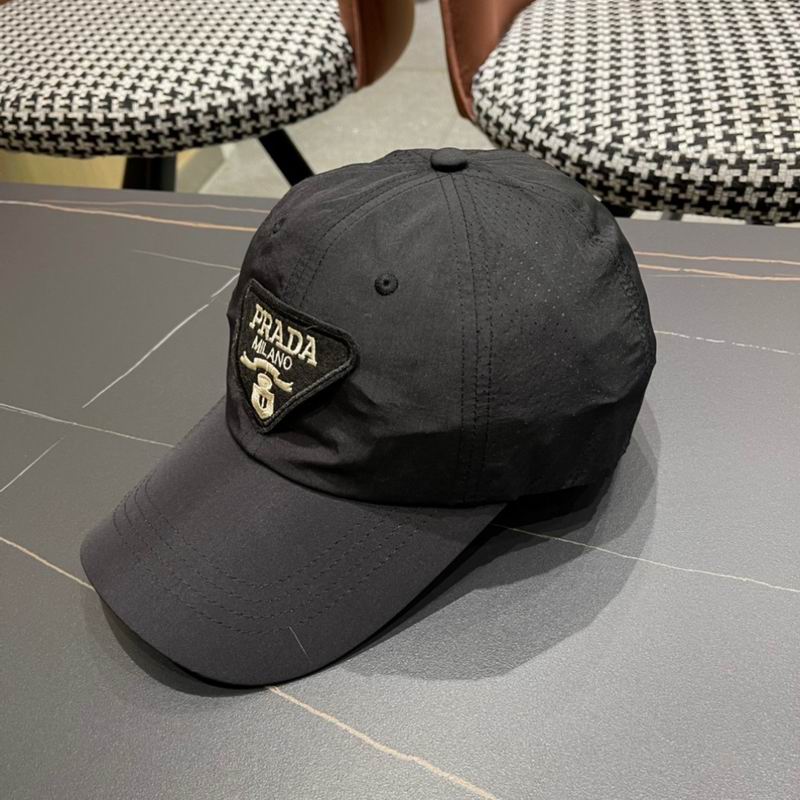 Prada cap (243)
