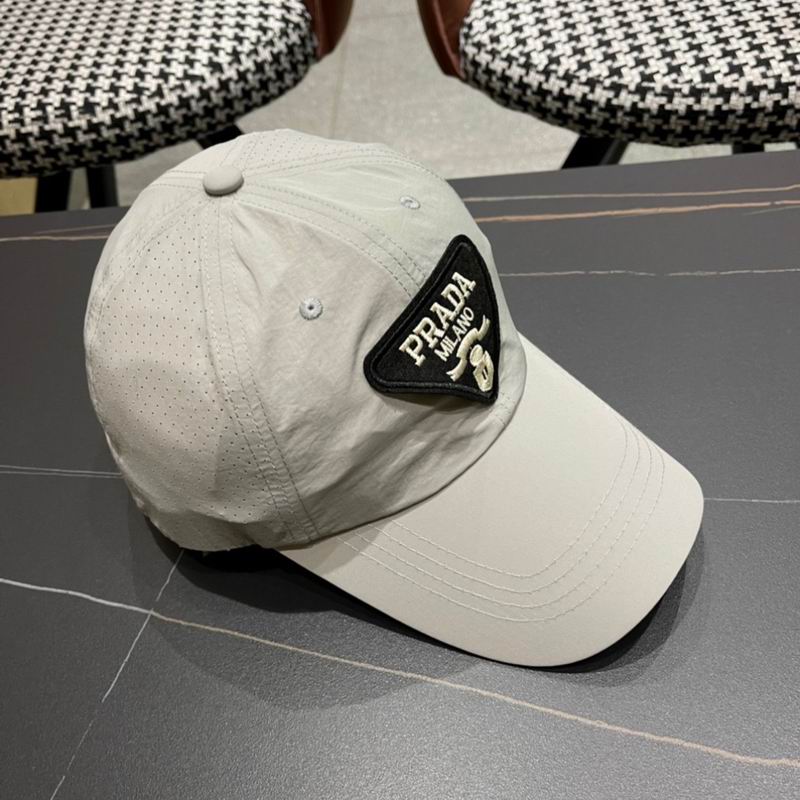 Prada cap (252)