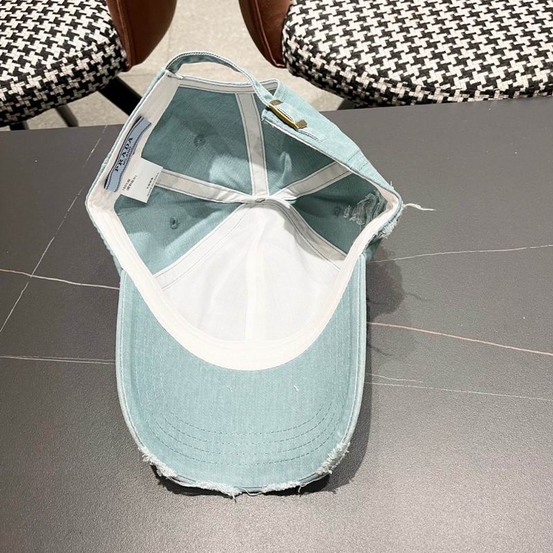 Prada cap (257)
