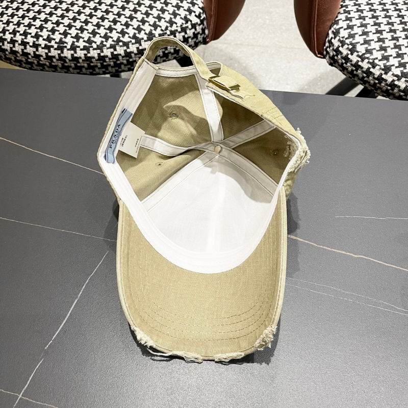 Prada cap (299)