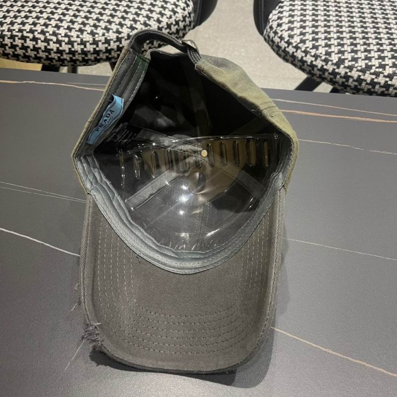 Prada cap (65)