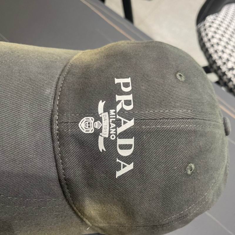 Prada cap (68)