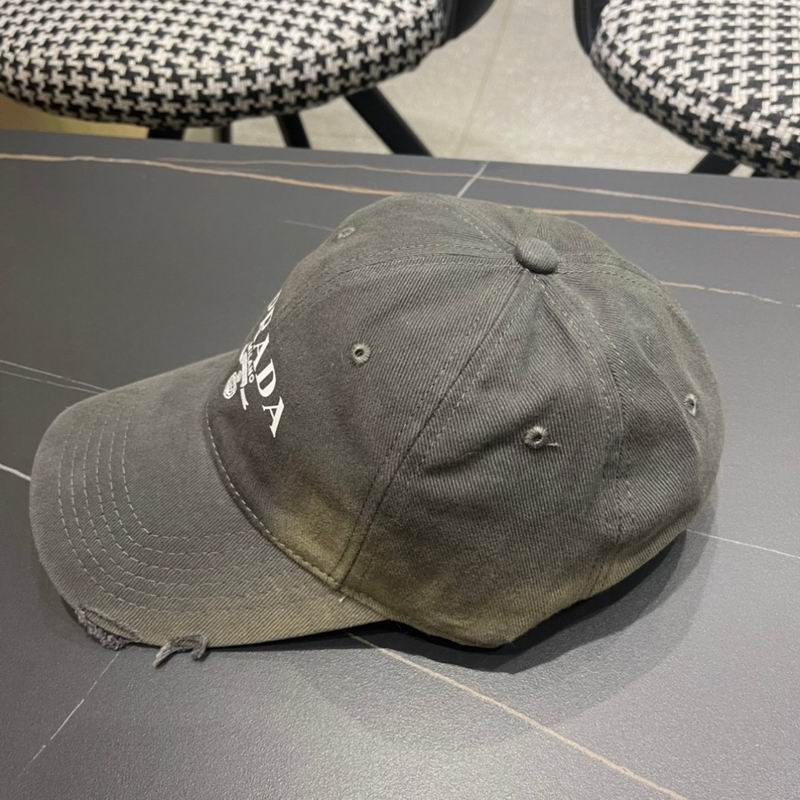 Prada cap (70)