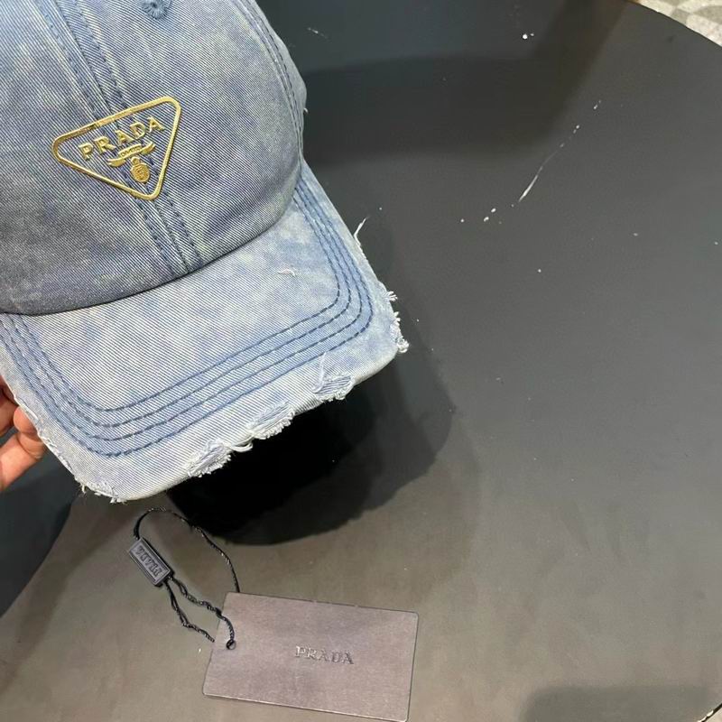 Prada cap (76)