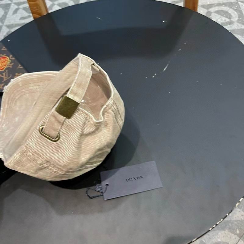 Prada cap (91)