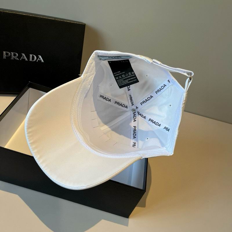 Prada cap dx (30)