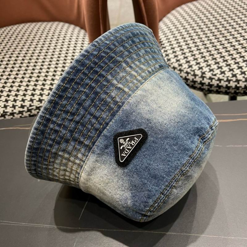 Prada hat (100)