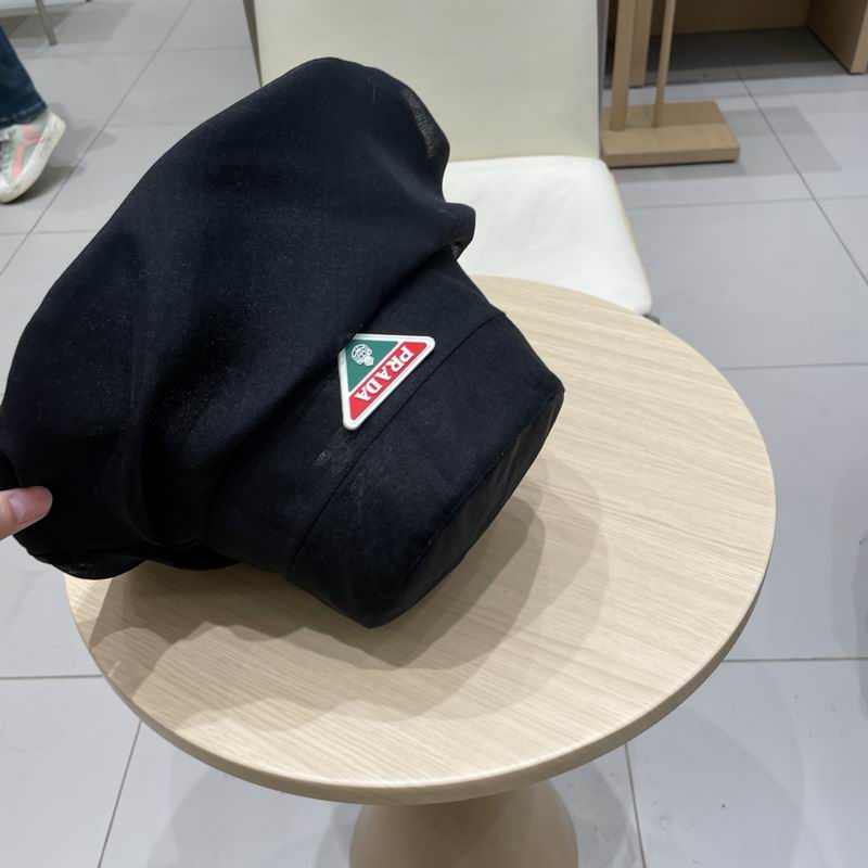 Prada hat (100)
