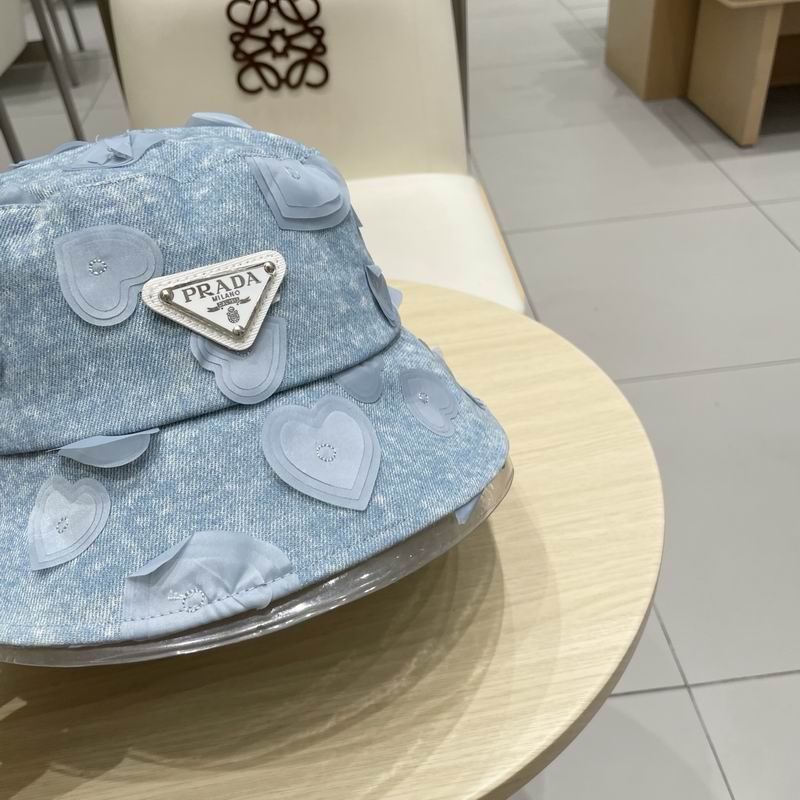 Prada hat (150)