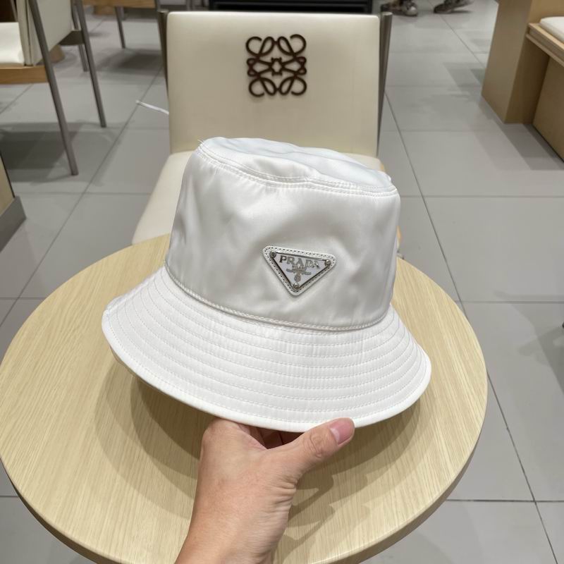 Prada hat (150)