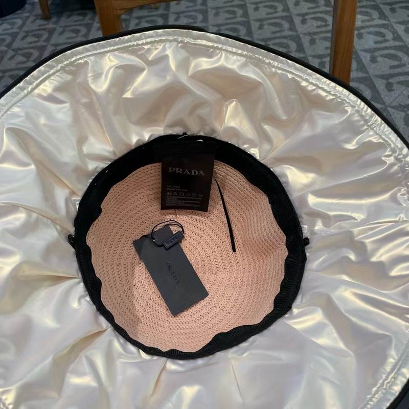 Prada hat (222)